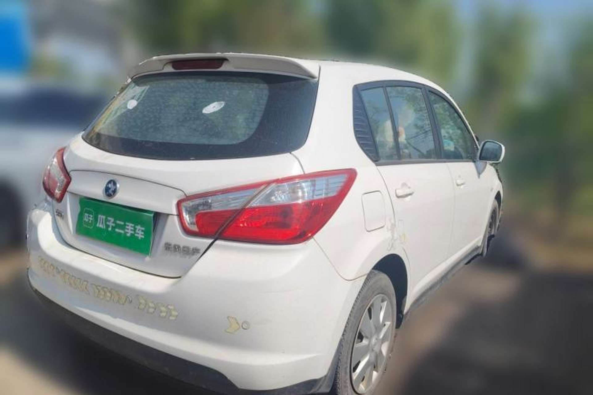 Used Venucia R50 2013 1.6L Automatic Fashion Edition Rear Right 45 Deg