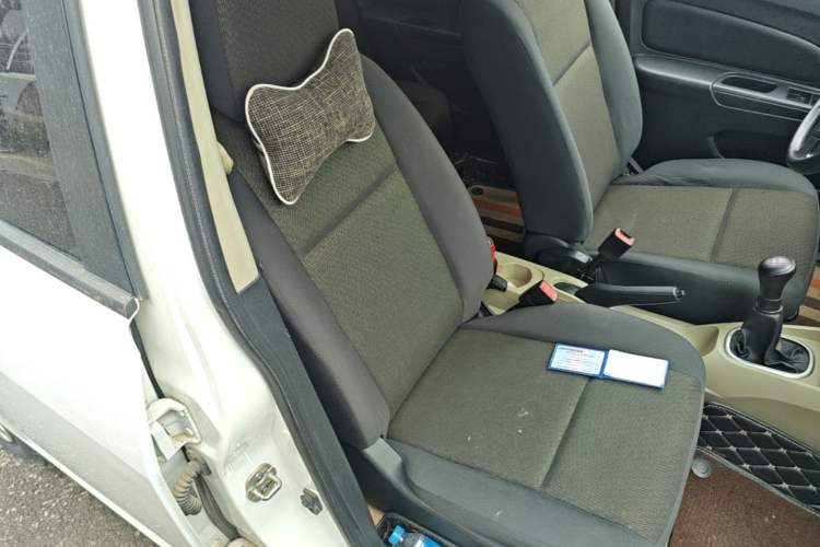 Used Venucia R50 2013 1.6L Manual Fashion Edition Right Front Seat