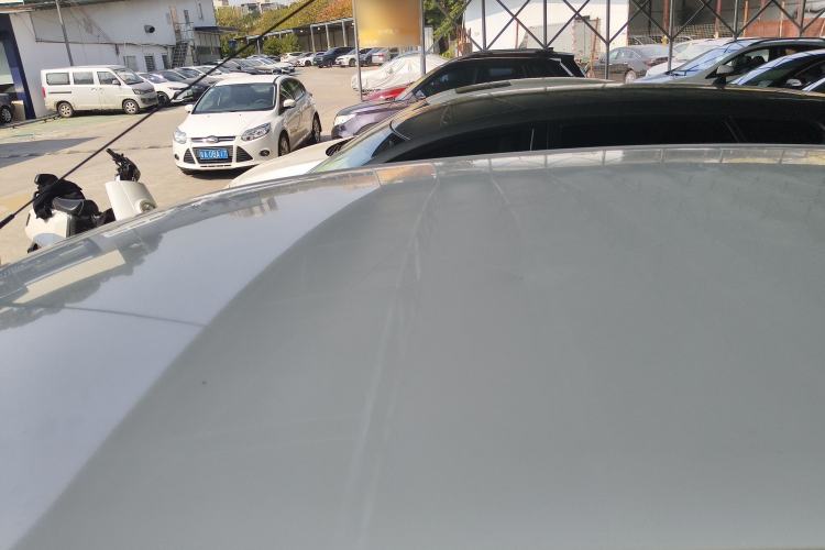 Used Venucia R50 2013 1.6L Automatic Fashion Edition Roof