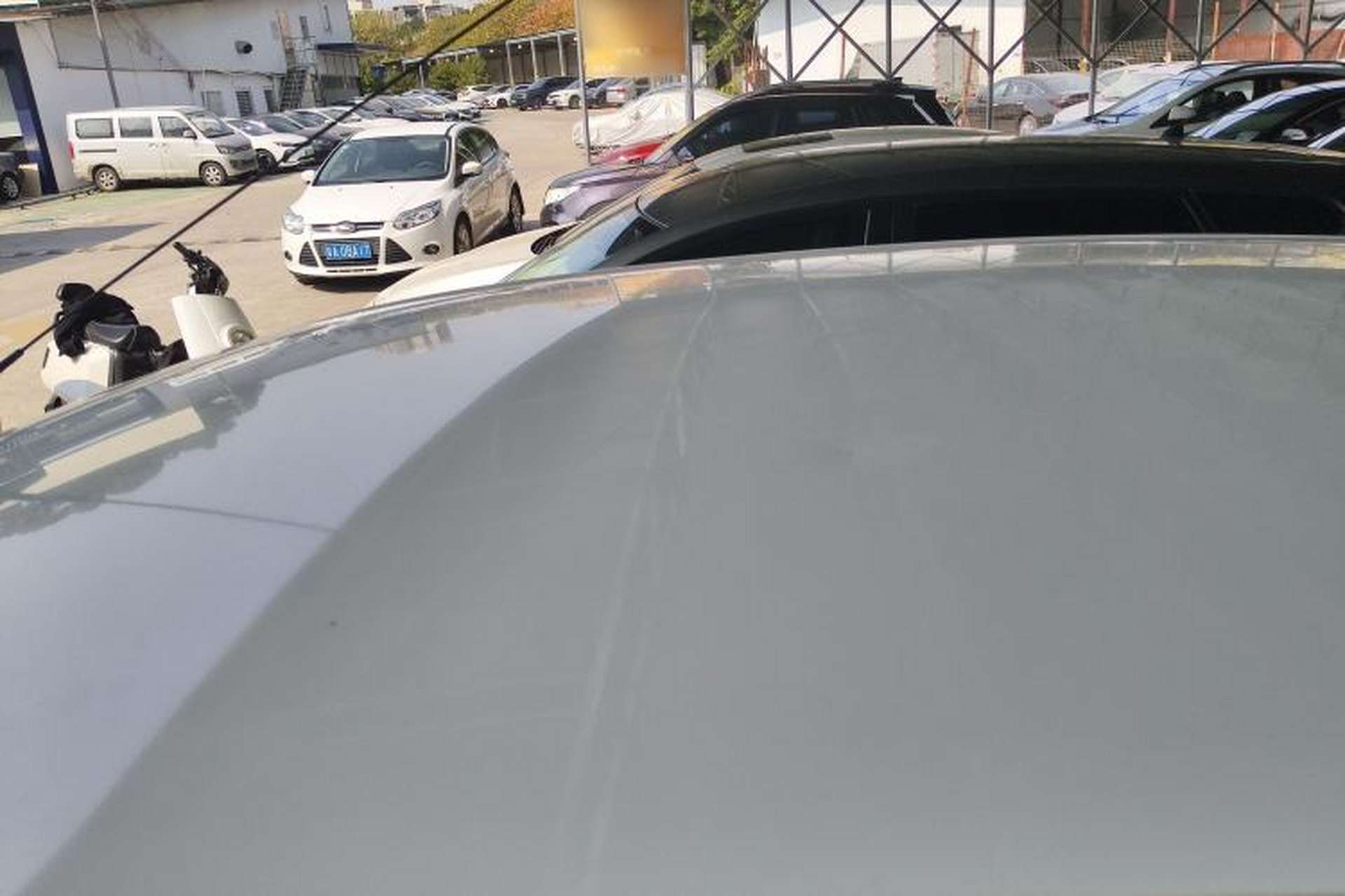 Used Venucia R50 2013 1.6L Automatic Fashion Edition Roof