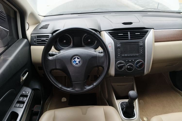 Used Venucia R50 2013 1.6L Manual Luxury Edition Steering Wheel