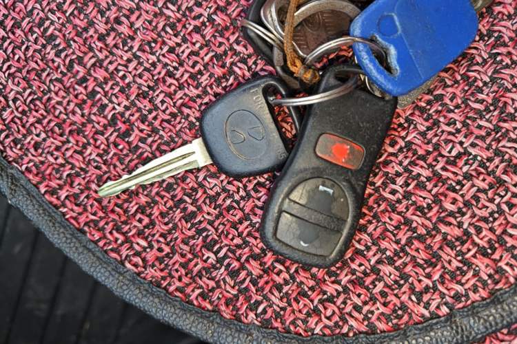 Used Venucia R50 2013 1.6L Manual Fashion Edition Vehicle Key