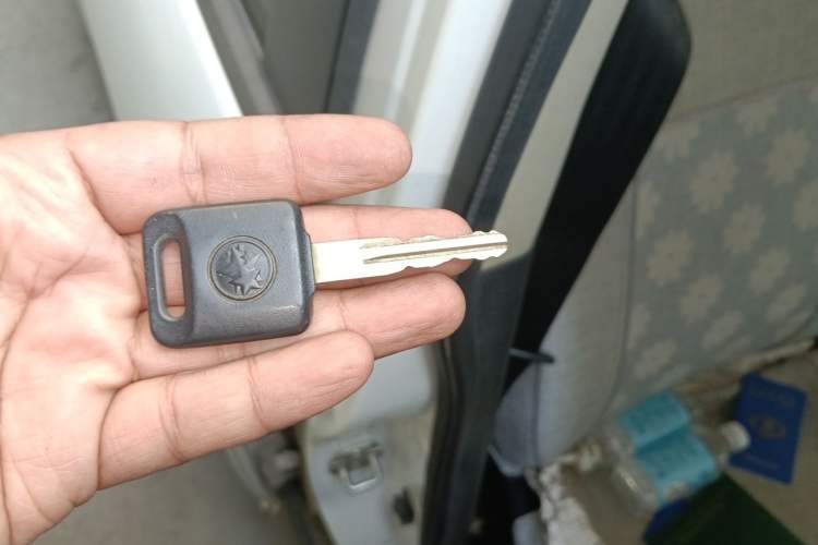 Used Venucia R50 2013 1.6L Manual Fashion Edition Vehicle Key
