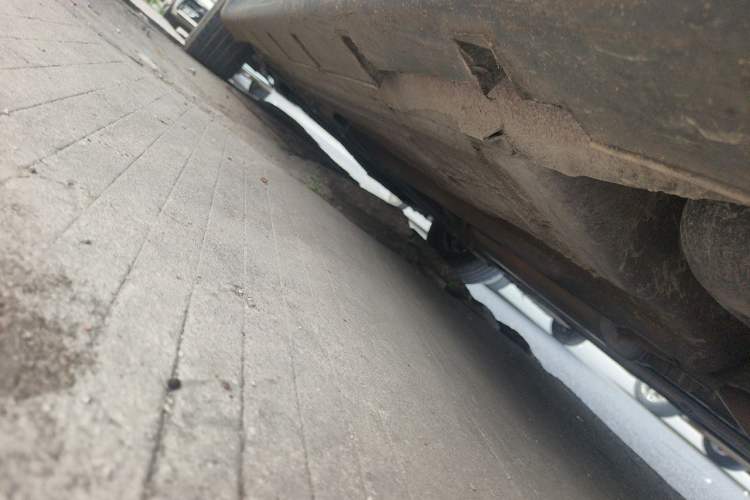 Used Venucia R50 2014 1.6L Automatic Splendid Edition Chassis Rear Left