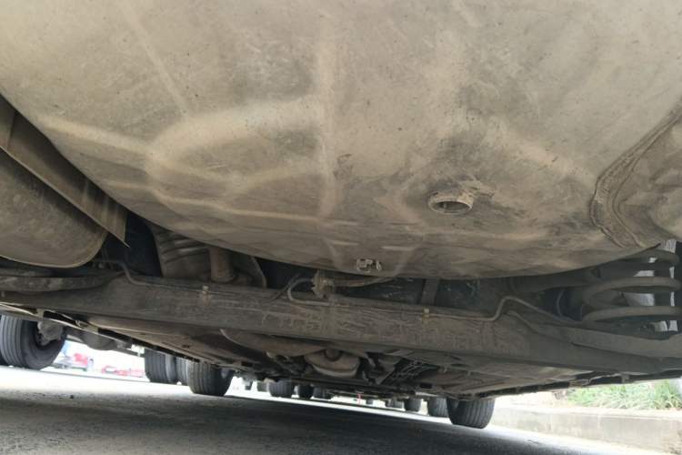 Used Venucia R50 2014 1.6L Manual Splendid Edition Chassis Rear