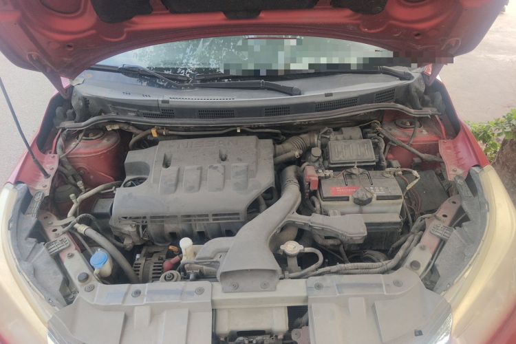 Used Venucia R50 2014 1.6L Automatic Splendid Edition Engine Bay