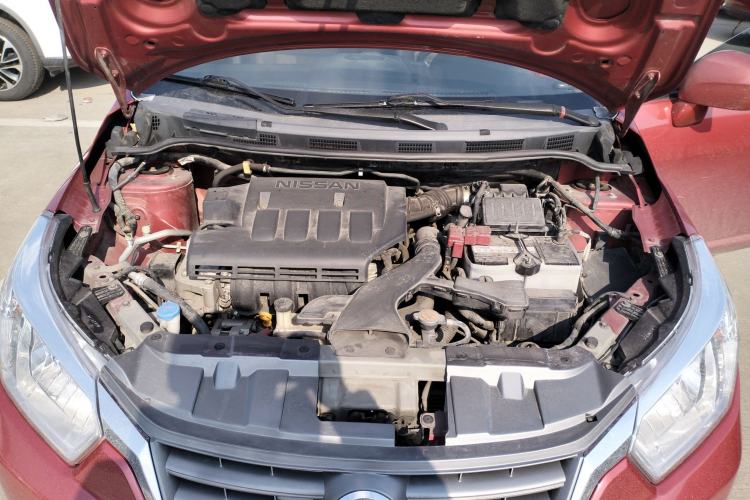 Used Venucia R50 2014 1.6L Automatic Splendid Edition Engine Bay