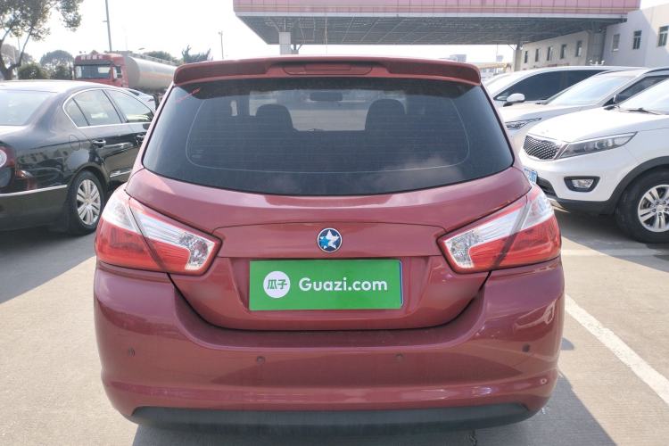 Used Venucia R50 2014 1.6L Automatic Splendid Edition Exterior 4