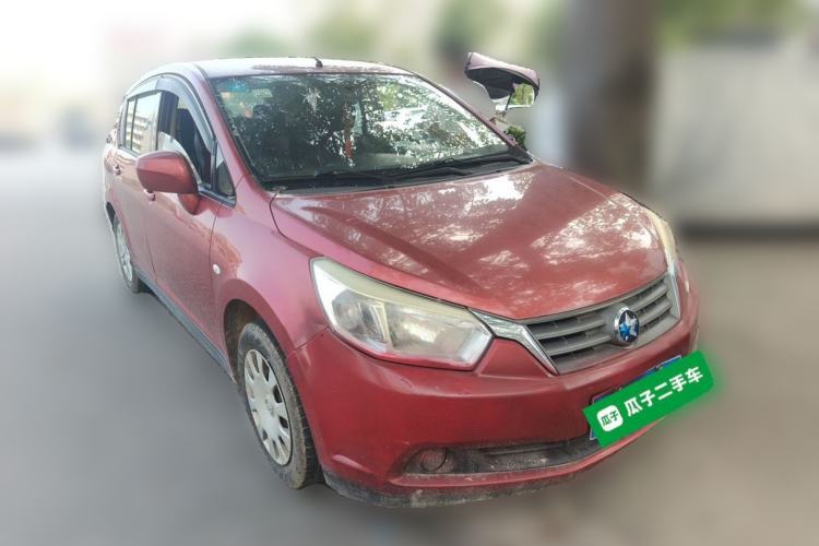 Used Venucia R50 2014 1.6L Automatic Splendid Edition Front Right 45 Deg