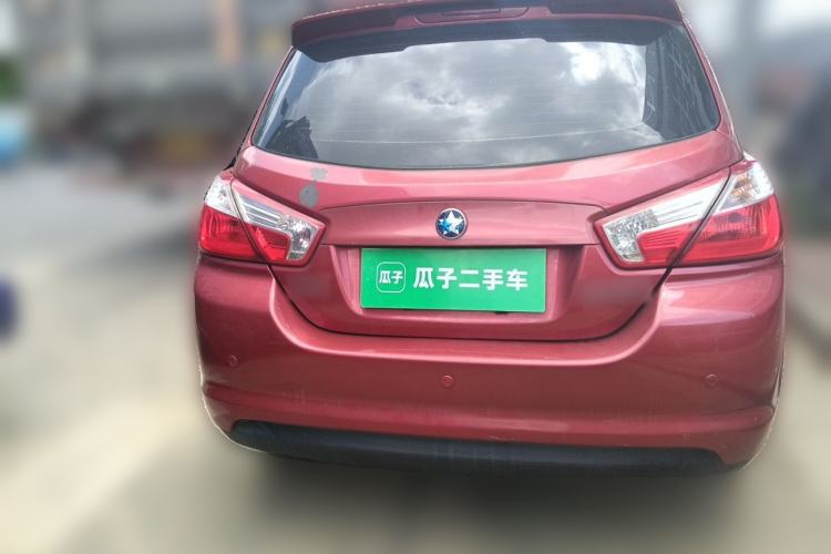 Used Venucia R50 2014 1.6L Manual Splendid Edition Rear