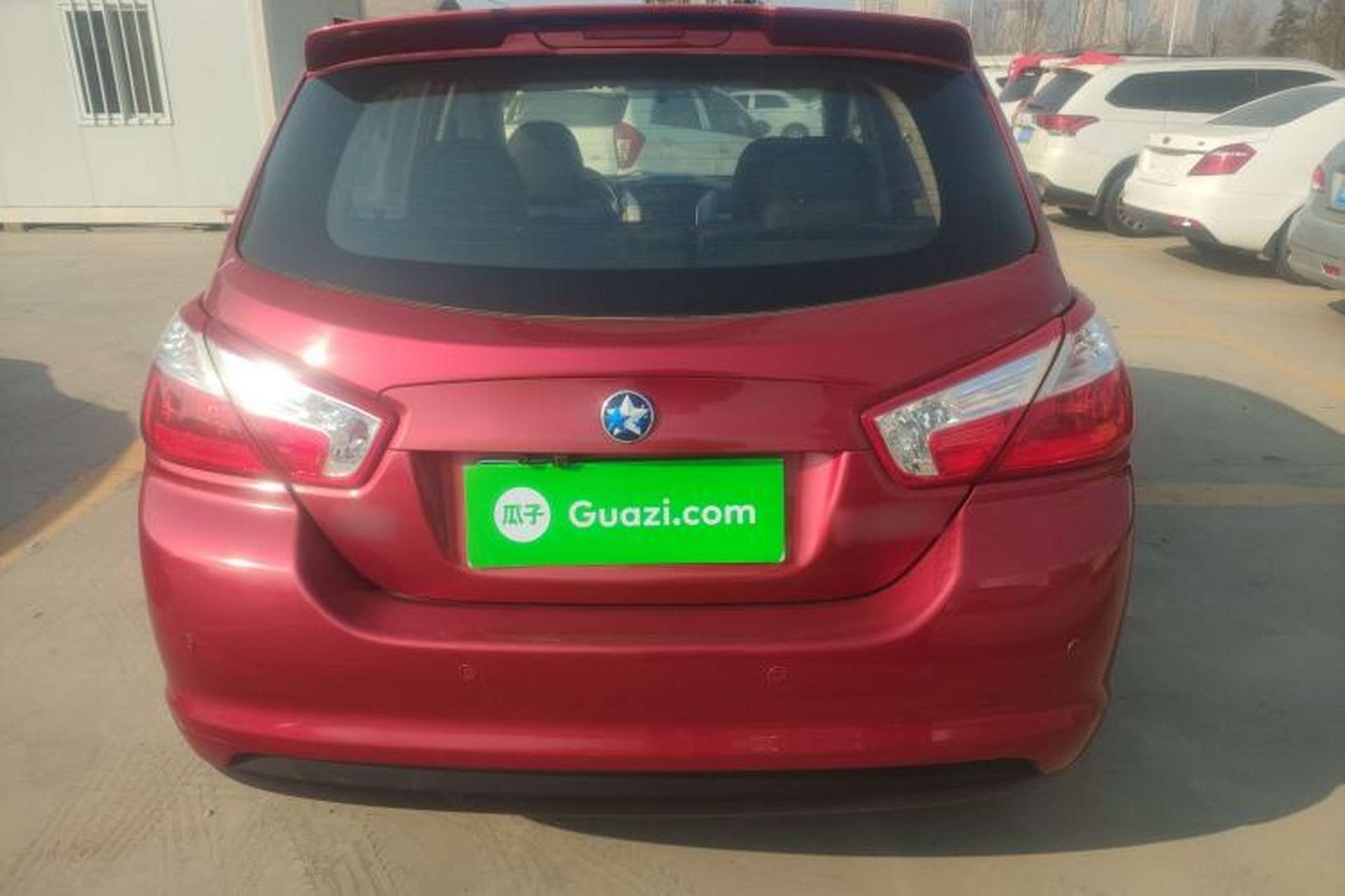 Used Venucia R50 2014 1.6L Manual Splendid Edition Rear