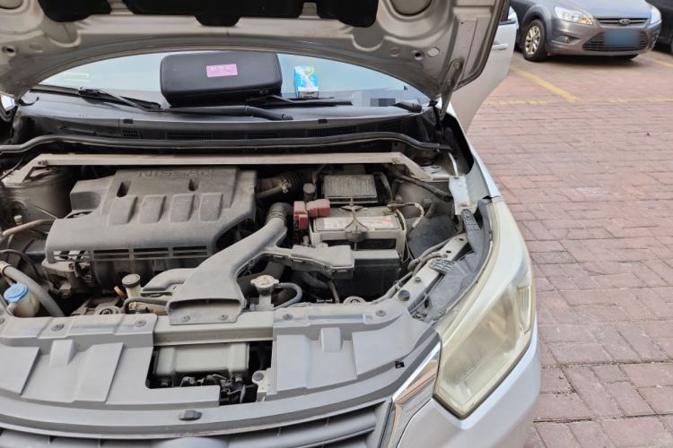 Used Venucia R50 2014 1.6L Automatic Splendid Edition Engine Bay Left