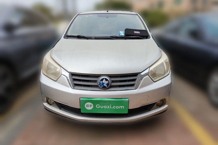 Used Venucia R50 2014 1.6L Automatic Splendid Edition Front