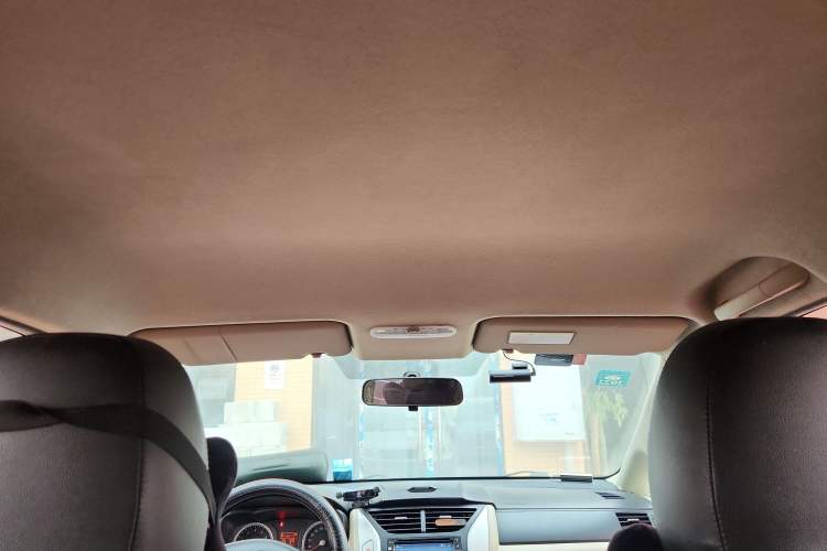 Used Venucia R50 2014 1.6L Automatic Splendid Edition Headliner