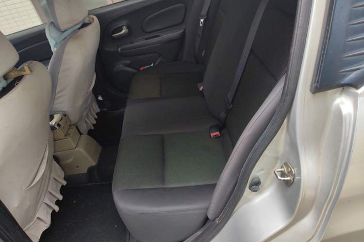Used Venucia R50 2014 1.6L Manual Splendid Edition Left Rear Seat