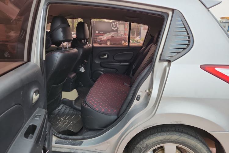 Used Venucia R50 2014 1.6L Automatic Splendid Edition Left Rear Seat