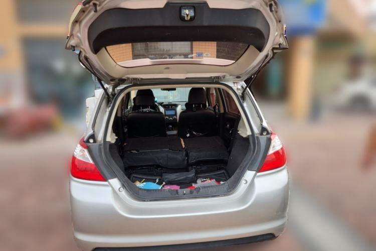 Used Venucia R50 2014 1.6L Automatic Splendid Edition Trunk
