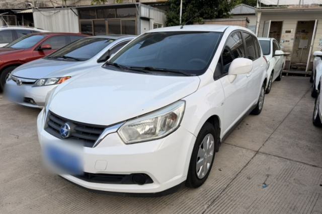 Used Venucia R50 2014 1.6L Automatic Splendid Edition