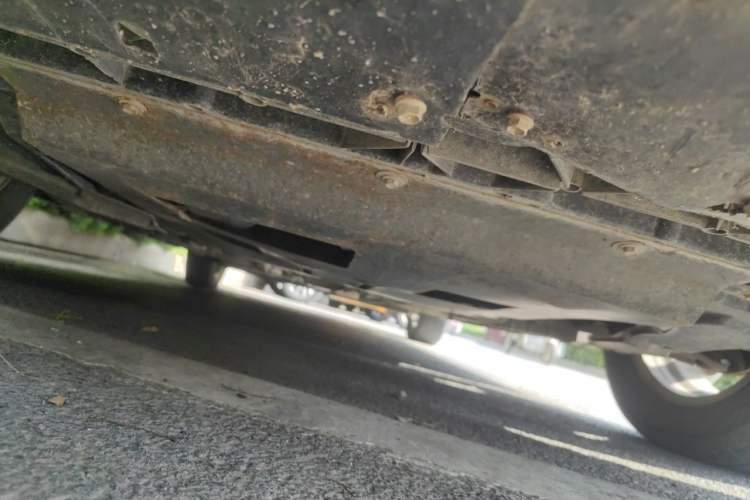 Used Venucia R50 2014 1.6L Automatic Splendid Edition Chassis Front