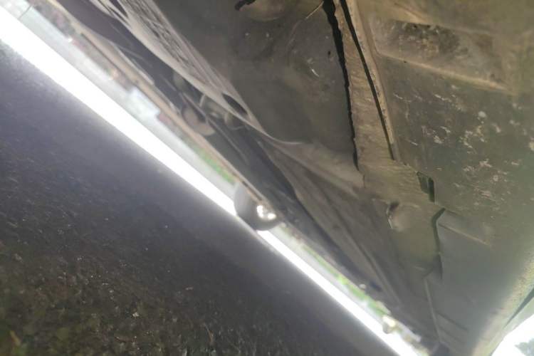 Used Venucia R50 2014 1.6L Automatic Splendid Edition Chassis Rear Right