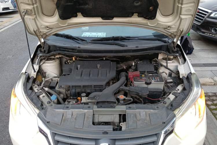Used Venucia R50 2014 1.6L Manual Splendid Edition Engine Bay