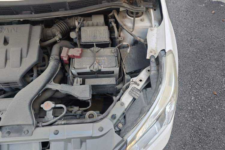 Used Venucia R50 2014 1.6L Manual Splendid Edition Engine Bay Left