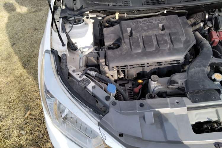 Used Venucia R50 2014 1.6L Manual Splendid Edition Engine Bay Right