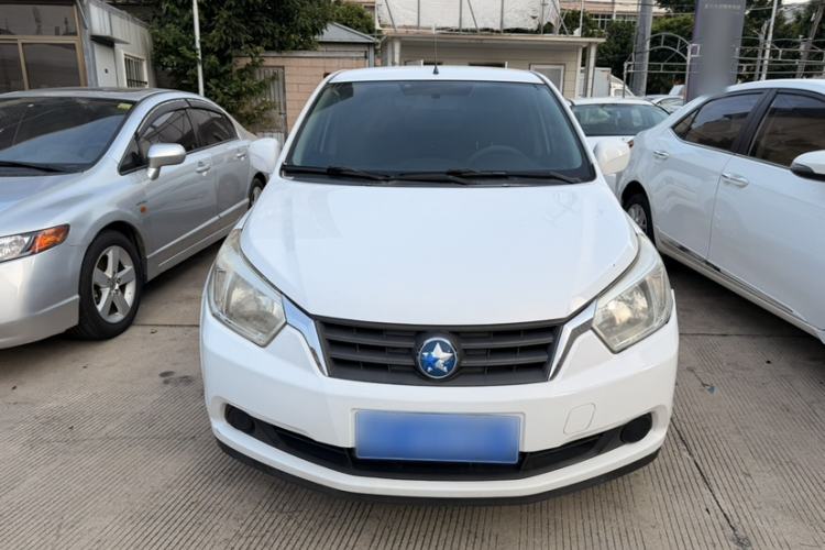 Used Venucia R50 2014 1.6L Automatic Splendid Edition Exterior 1