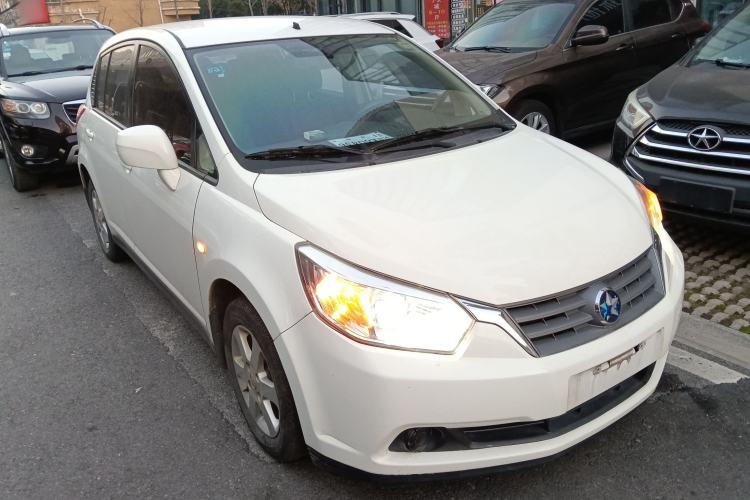 Used Venucia R50 2014 1.6L Manual Splendid Edition Exterior 2