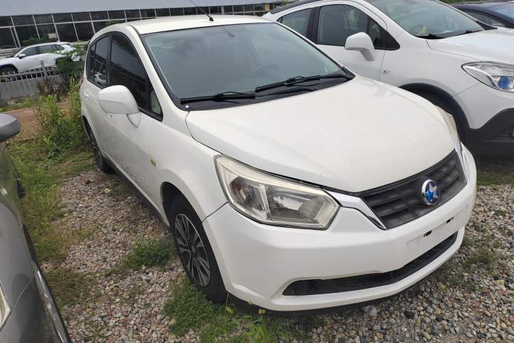 Used Venucia R50 2014 1.6L Automatic Splendid Edition Exterior 2