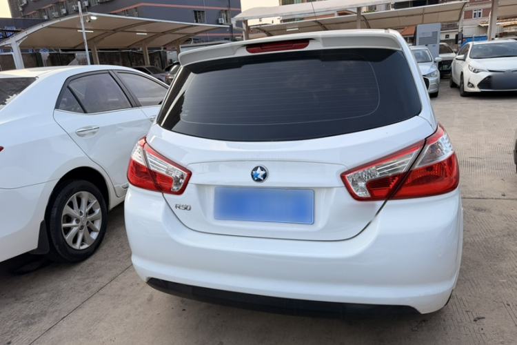 Used Venucia R50 2014 1.6L Automatic Splendid Edition Exterior 4