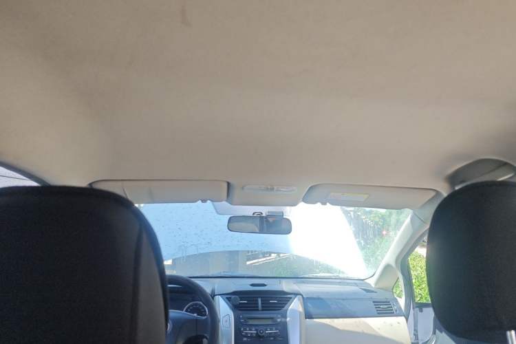 Used Venucia R50 2014 1.6L Manual Splendid Edition Headliner