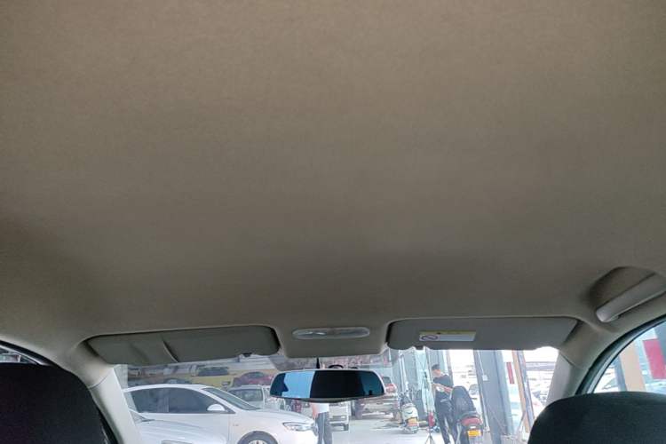 Used Venucia R50 2014 1.6L Manual Splendid Edition Headliner