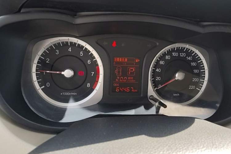 Used Venucia R50 2014 1.6L Automatic Splendid Edition Instrument Cluster