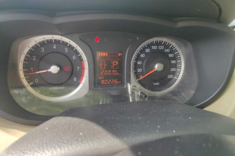 Used Venucia R50 2014 1.6L Automatic Splendid Edition Instrument Cluster