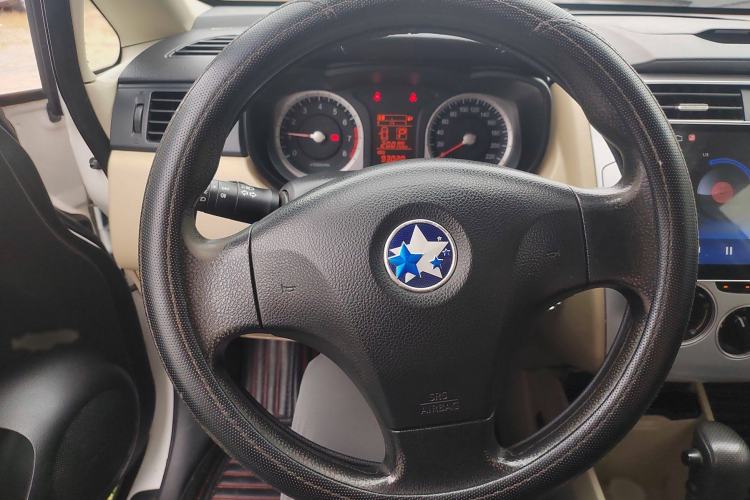 Used Venucia R50 2014 1.6L Automatic Splendid Edition Interior 1