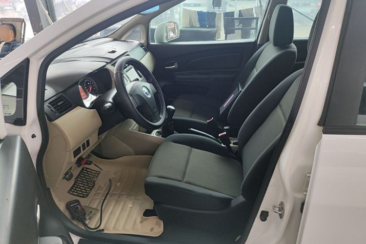 Used Venucia R50 2014 1.6L Manual Splendid Edition Left Front Seat