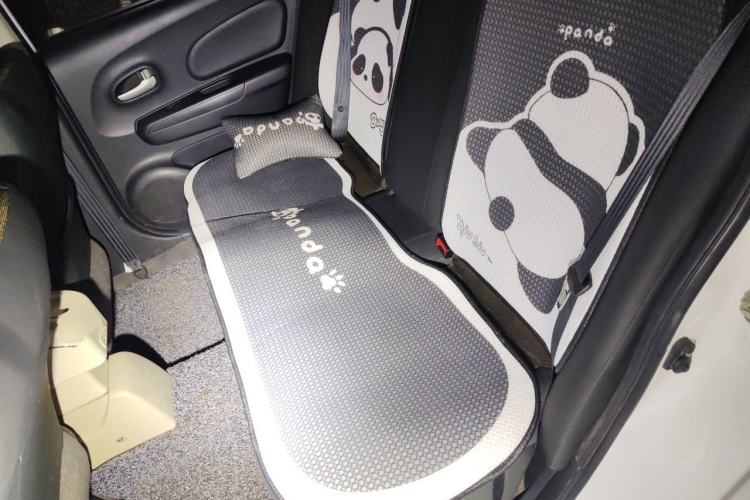 Used Venucia R50 2014 1.6L Automatic Splendid Edition Left Rear Seat