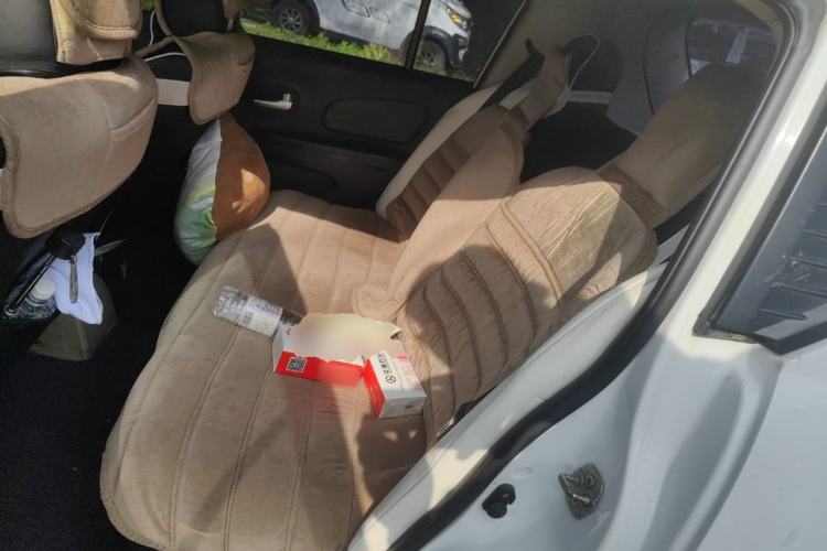 Used Venucia R50 2014 1.6L Automatic Splendid Edition Left Rear Seat