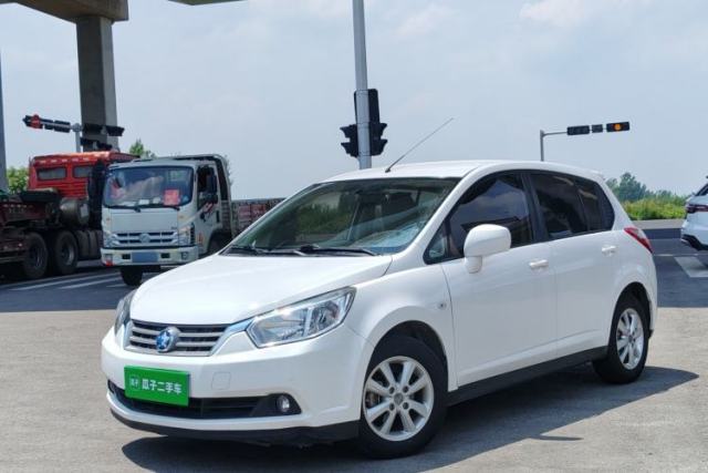 Used Venucia R50 2014 1.6L Automatic Splendid Edition