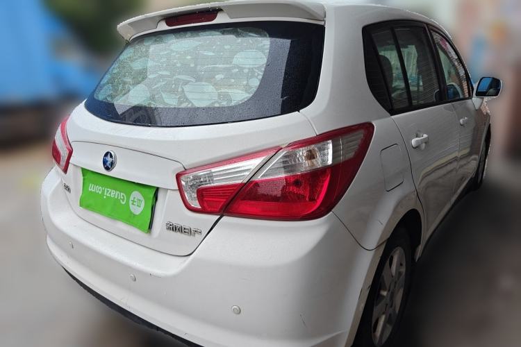 Used Venucia R50 2014 1.6L Automatic Splendid Edition Rear Right 45 Deg