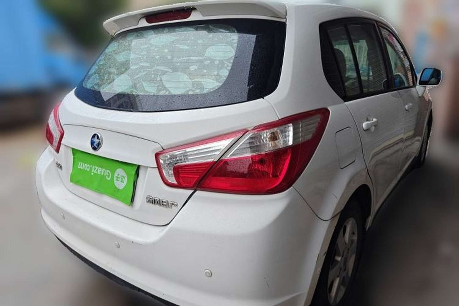 Used Venucia R50 2014 1.6L Automatic Splendid Edition Rear Right 45 Deg