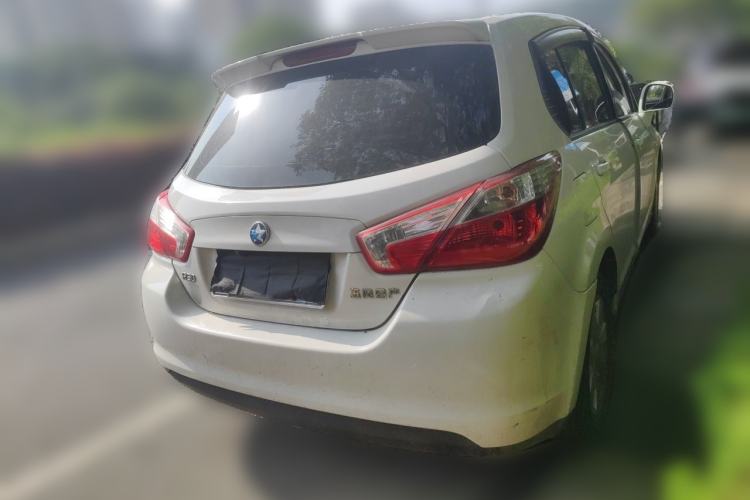 Used Venucia R50 2014 1.6L Automatic Splendid Edition Rear Right 45 Deg