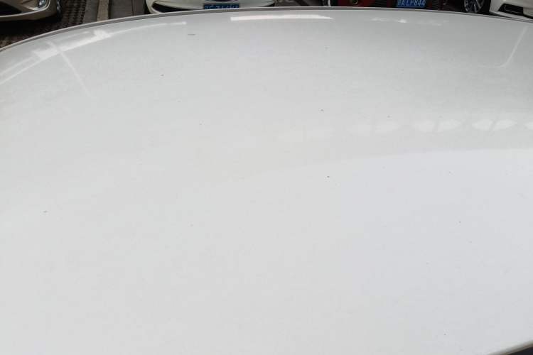 Used Venucia R50 2014 1.6L Manual Splendid Edition Roof