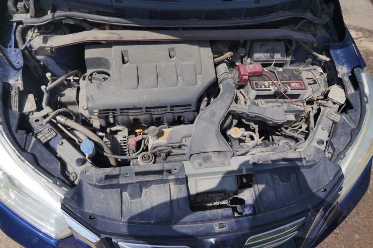 Used Venucia R50 2015 1.6L Manual Fashion Edition Engine Bay