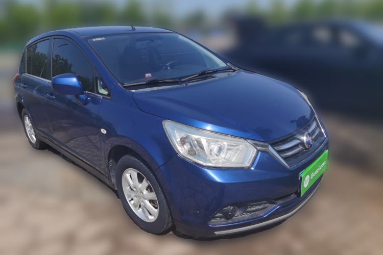 Used Venucia R50 2015 1.6L Manual Fashion Edition Front Right 45 Deg