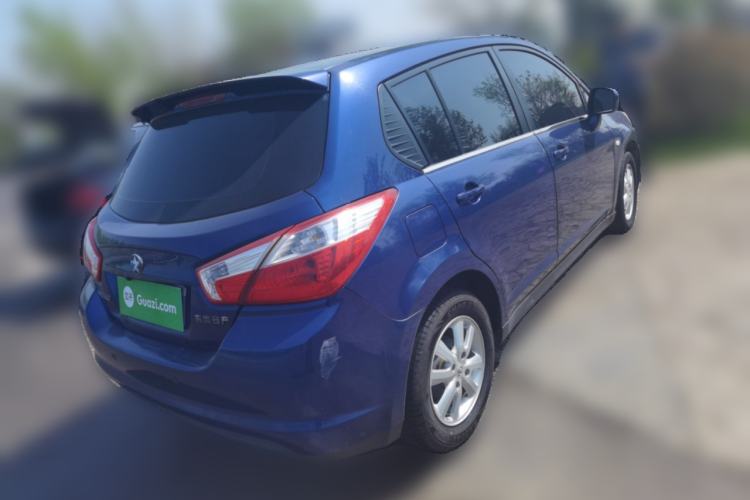 Used Venucia R50 2015 1.6L Manual Fashion Edition Rear Right 45 Deg