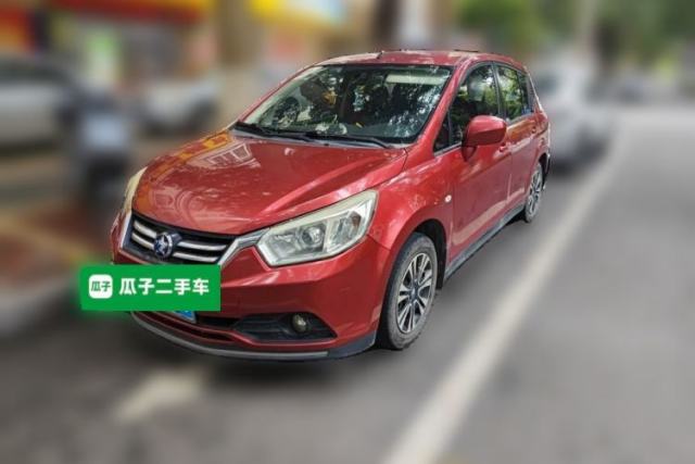 Used Venucia R50 2015 1.6L Automatic Fashion Edition