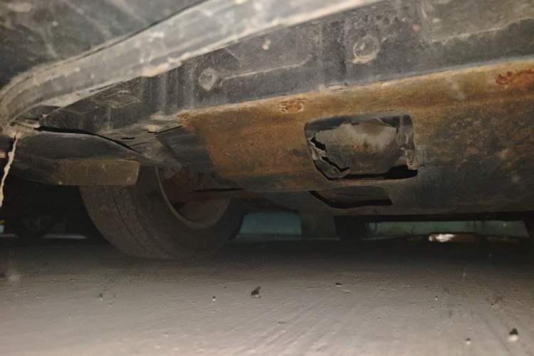 Used Venucia R50 2015 1.6L Manual Fashion Edition Chassis Front Right