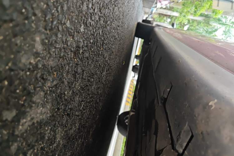 Used Venucia R50 2015 1.6L Automatic Fashion Edition Chassis Front Right